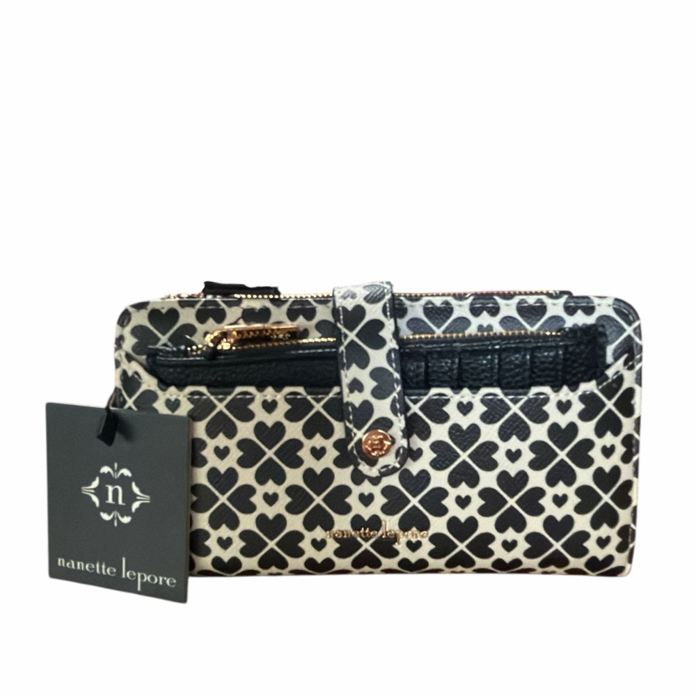 NANETTE LEPORE Geo Heart Black and White Card Wallet w/ Card Holder